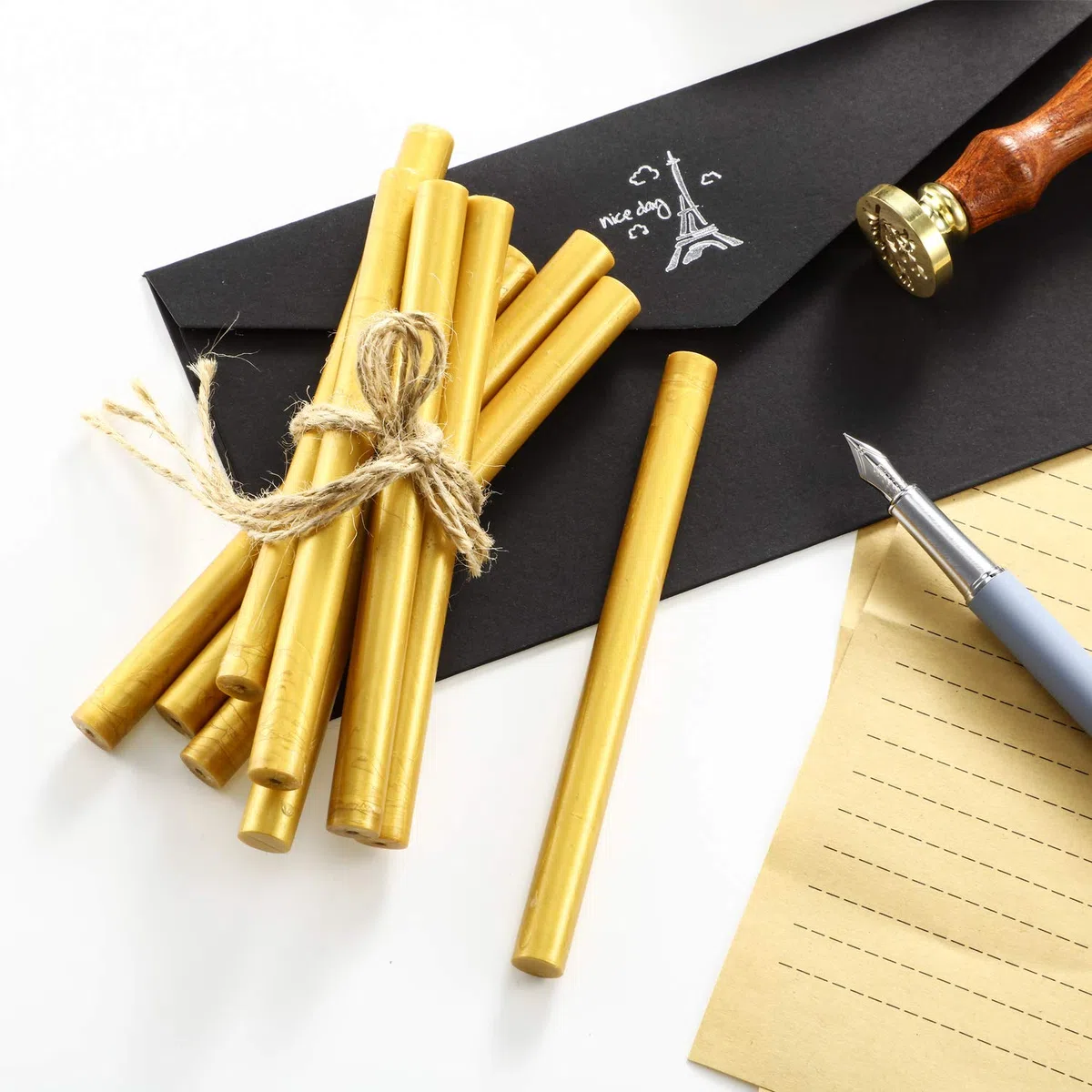 15 Pezzi Colla Pistola Sigillo Bastoncini di Cera per Retro Vintage Cera Sigillo Timbro e Lettera, Buon per Inviti di Nozze, Buste di Carte Mail di Lumaca Pacchetti di Vino (Oro)